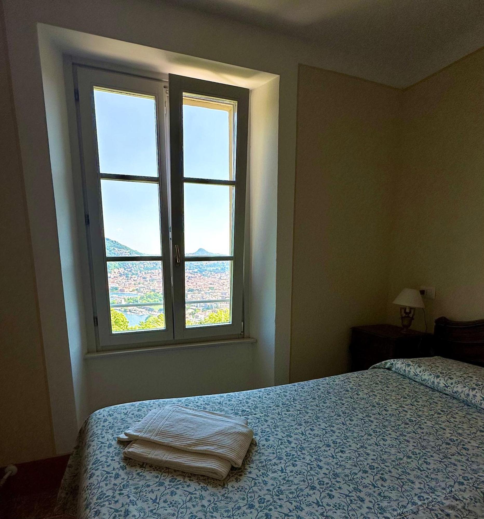 Corti Lakeview *