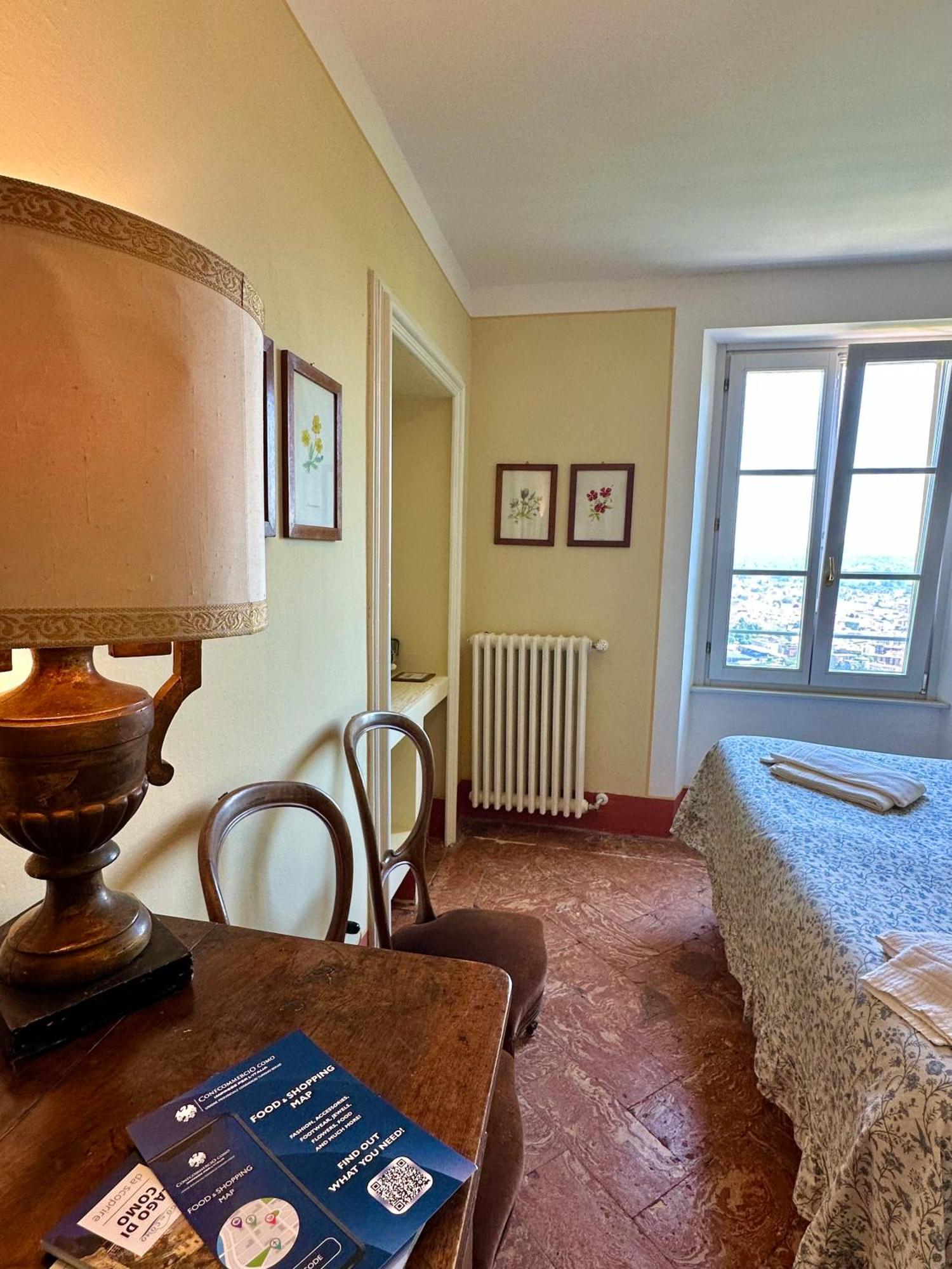 Corti Lakeview Como