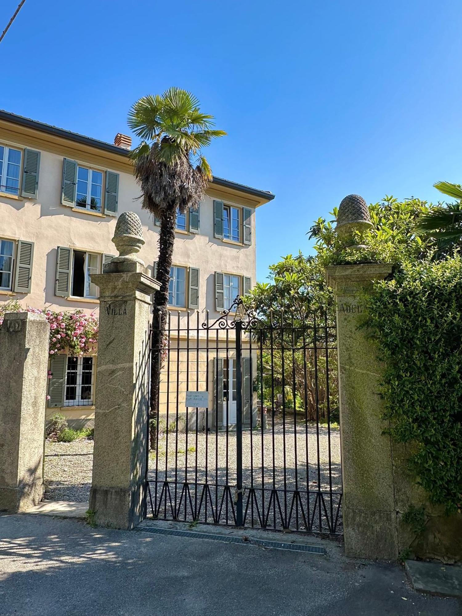 Corti Lakeview Como
